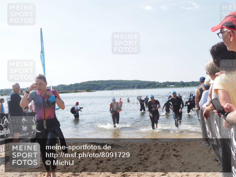 22.06.2025 - Viking Triathlon MichiJ http://msf.ph/oto/8091729 22.06.2025 10:38:50 Schwimmen 26, 40, 57, 135, 164, 185, 210, 211, 215, 315, 327, 336, 408, 416 meine-sportfotos.de