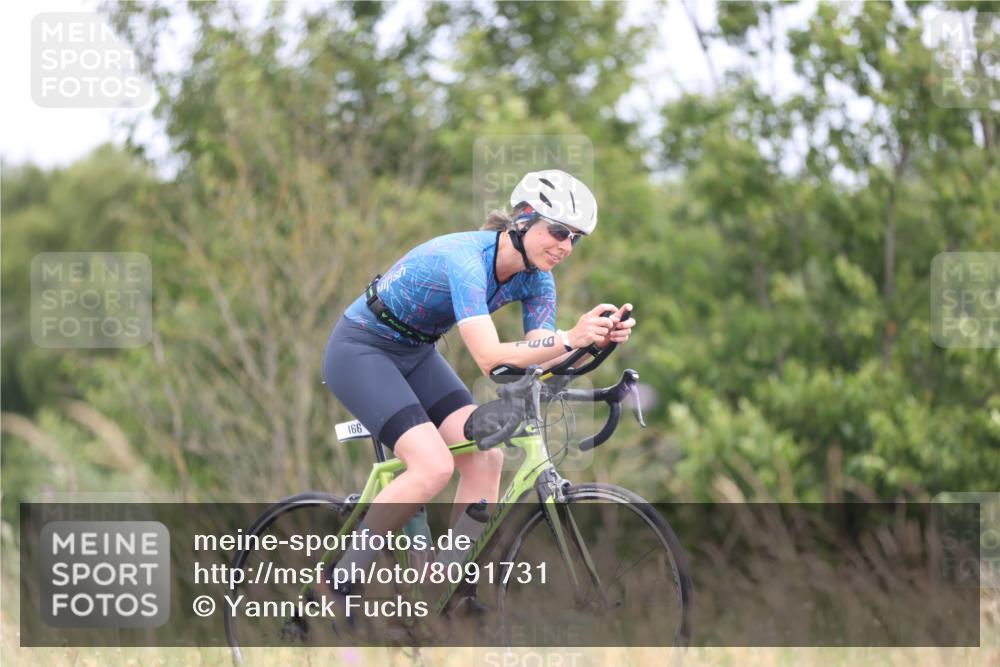 22.06.2025 - Viking Triathlon Yannick Fuchs http://msf.ph/oto/8091731 22.06.2025 13:29:35 Radfahren 116, 166, 463 meine-sportfotos.de