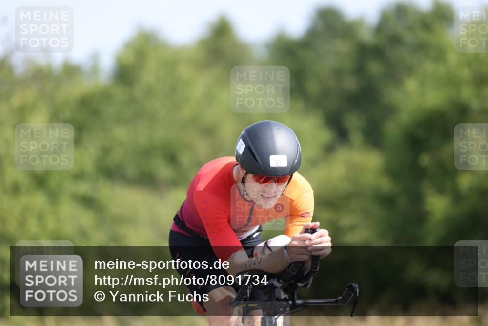 22.06.2025 - Viking Triathlon Yannick Fuchs http://msf.ph/oto/8091734 22.06.2025 11:11:45 Radfahren 3, 11, 33, 152, 217, 347, 604, 648 meine-sportfotos.de