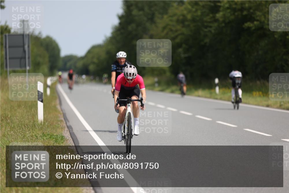 22.06.2025 - Viking Triathlon Yannick Fuchs http://msf.ph/oto/8091750 22.06.2025 11:53:53 Radfahren 4, 115, 159, 181, 288, 359, 444, 472 meine-sportfotos.de