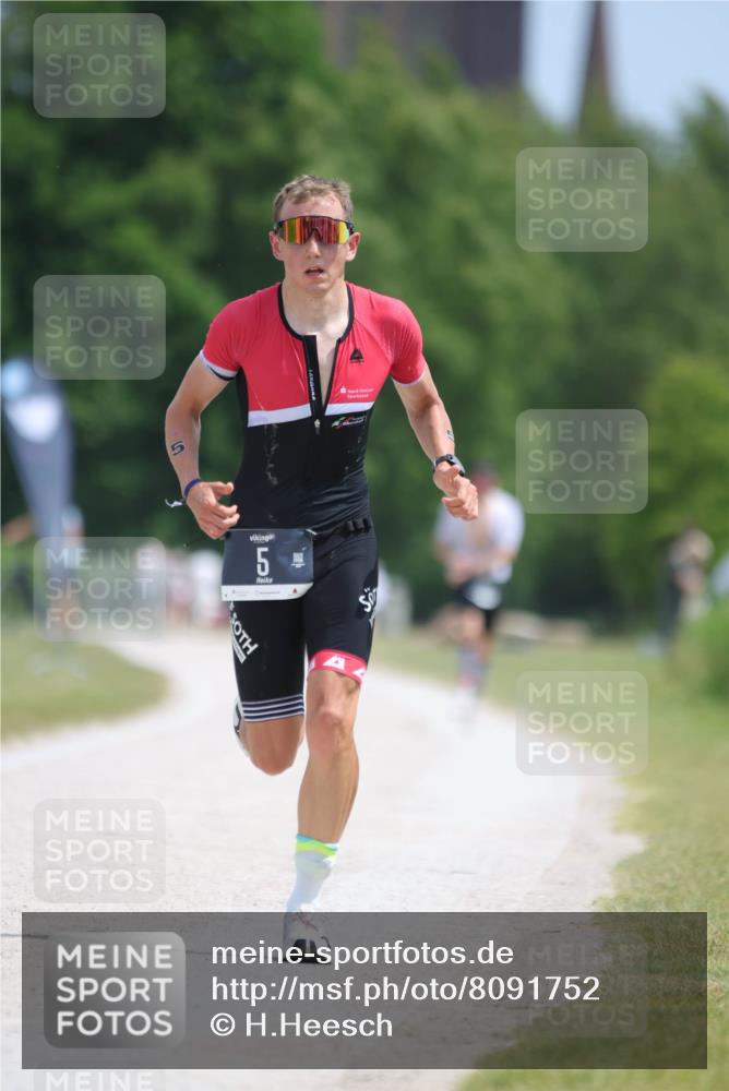 22.06.2025 - Viking Triathlon H.Heesch http://msf.ph/oto/8091752 22.06.2025 13:01:18 Laufen 5 meine-sportfotos.de