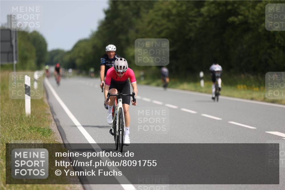 22.06.2025 - Viking Triathlon Yannick Fuchs http://msf.ph/oto/8091755 22.06.2025 11:53:53 Radfahren 4, 115, 159, 181, 288, 359, 444, 472 meine-sportfotos.de