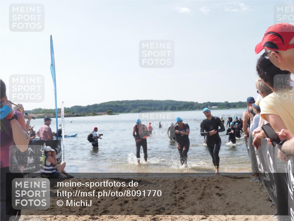 22.06.2025 - Viking Triathlon MichiJ http://msf.ph/oto/8091770 22.06.2025 10:38:51 Schwimmen 26, 40, 57, 135, 164, 185, 210, 211, 315, 327, 336, 408, 416 meine-sportfotos.de