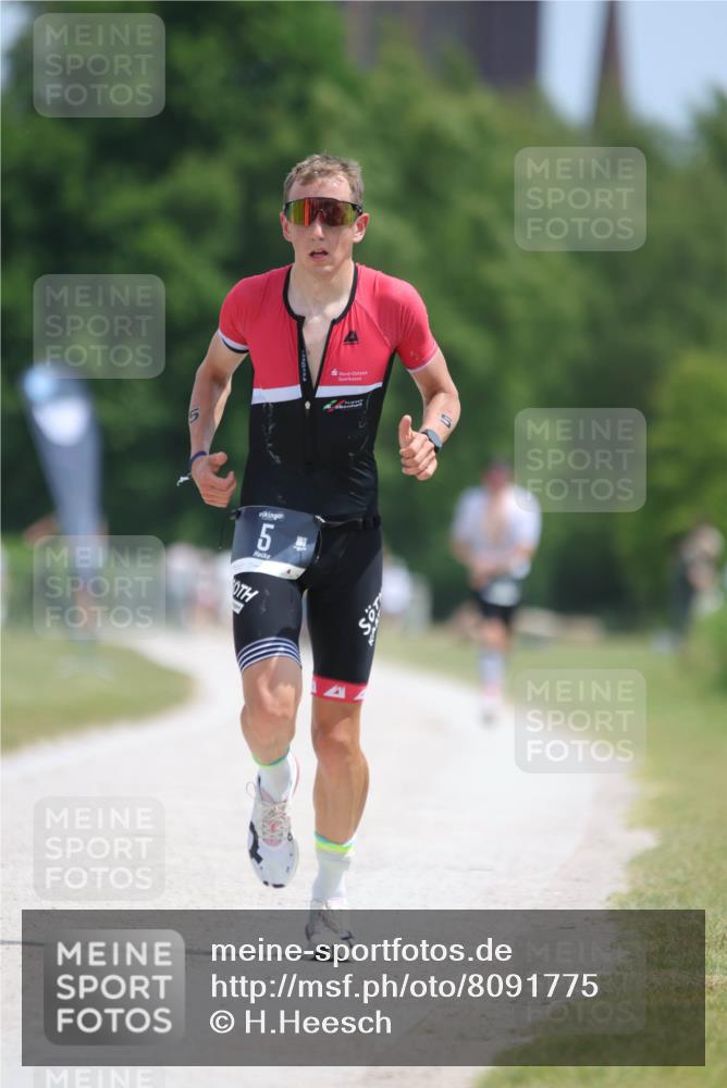 22.06.2025 - Viking Triathlon H.Heesch http://msf.ph/oto/8091775 22.06.2025 13:01:18 Laufen 5 meine-sportfotos.de