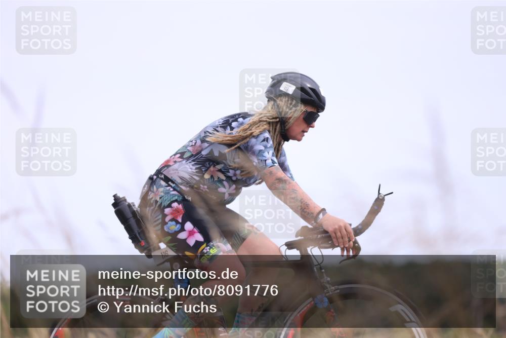 22.06.2025 - Viking Triathlon Yannick Fuchs http://msf.ph/oto/8091776 22.06.2025 13:29:42 Radfahren 102, 106, 116, 166, 463 meine-sportfotos.de