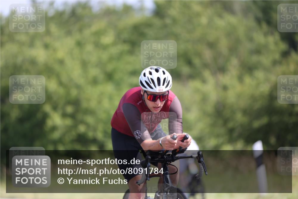 22.06.2025 - Viking Triathlon Yannick Fuchs http://msf.ph/oto/8091784 22.06.2025 11:11:47 Radfahren 3, 11, 33, 152, 347, 604 meine-sportfotos.de
