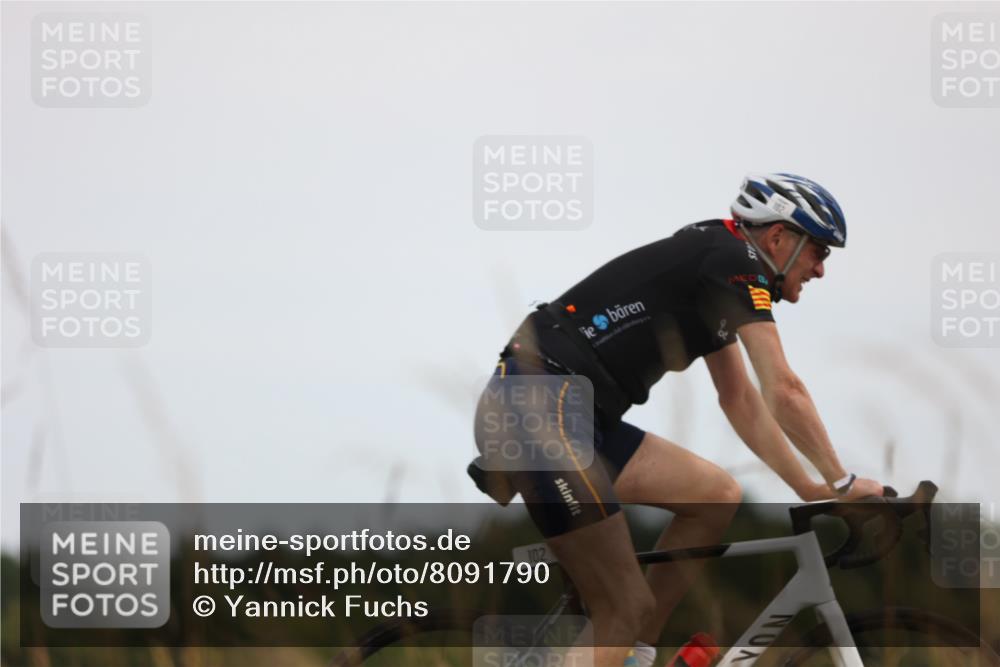 22.06.2025 - Viking Triathlon Yannick Fuchs http://msf.ph/oto/8091790 22.06.2025 13:29:51 Radfahren 74, 102, 106, 468 meine-sportfotos.de