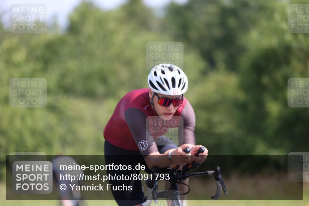 22.06.2025 - Viking Triathlon Yannick Fuchs http://msf.ph/oto/8091793 22.06.2025 11:11:47 Radfahren 3, 11, 33, 152, 347, 604 meine-sportfotos.de