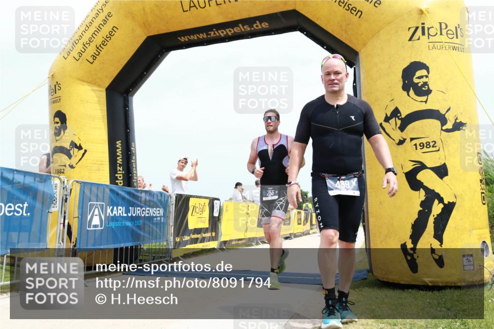 22.06.2025 - Viking Triathlon H.Heesch http://msf.ph/oto/8091794 22.06.2025 13:46:53 Laufen 4, 100, 131, 255, 439, 535 meine-sportfotos.de
