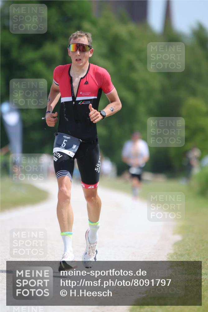 22.06.2025 - Viking Triathlon H.Heesch http://msf.ph/oto/8091797 22.06.2025 13:01:18 Laufen 5 meine-sportfotos.de