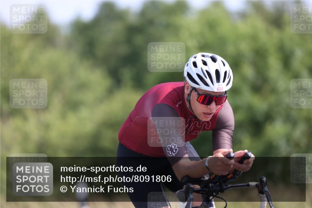 22.06.2025 - Viking Triathlon Yannick Fuchs http://msf.ph/oto/8091806 22.06.2025 11:11:47 Radfahren 3, 11, 33, 152, 347, 604 meine-sportfotos.de