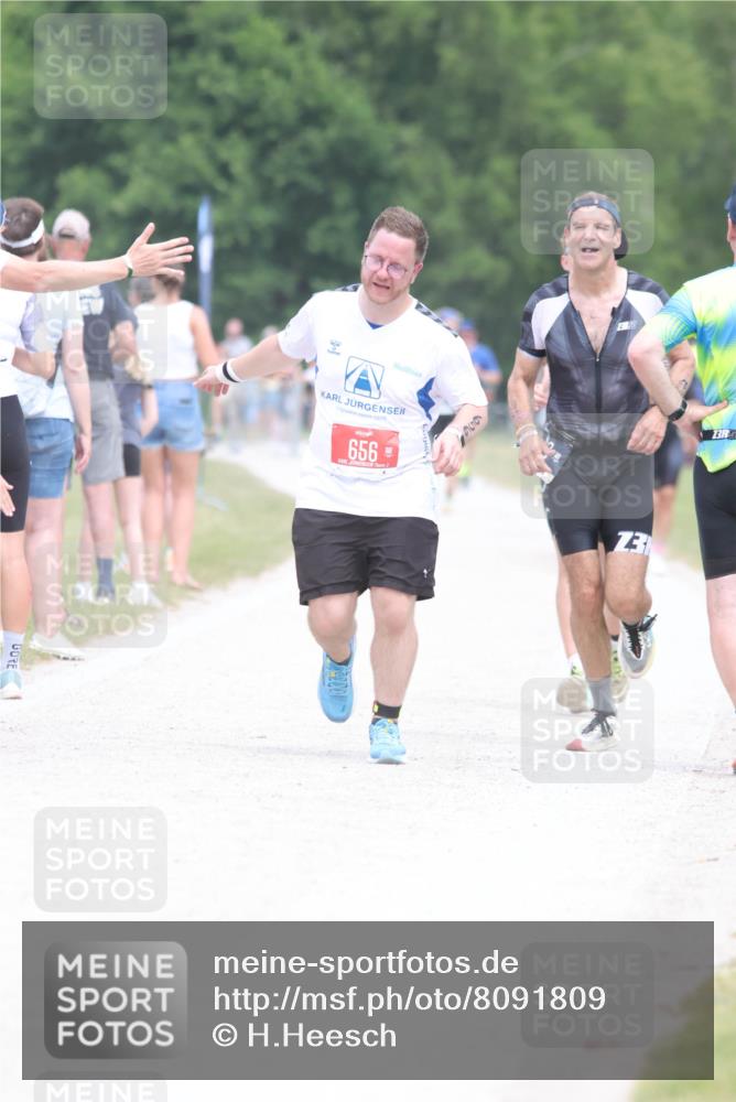 22.06.2025 - Viking Triathlon H.Heesch http://msf.ph/oto/8091809 22.06.2025 15:12:33 Laufen 153, 463 meine-sportfotos.de