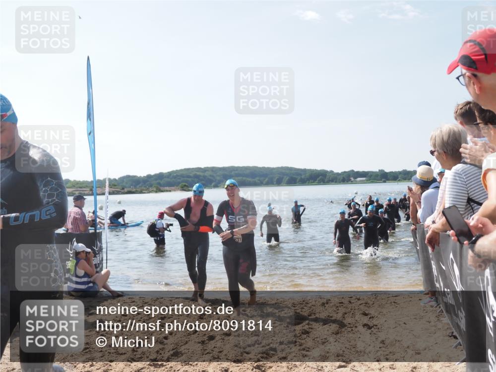 22.06.2025 - Viking Triathlon MichiJ http://msf.ph/oto/8091814 22.06.2025 10:38:54 Schwimmen 26, 40, 57, 135, 148, 164, 181, 185, 210, 211, 315, 327, 336, 408, 416, 451 meine-sportfotos.de