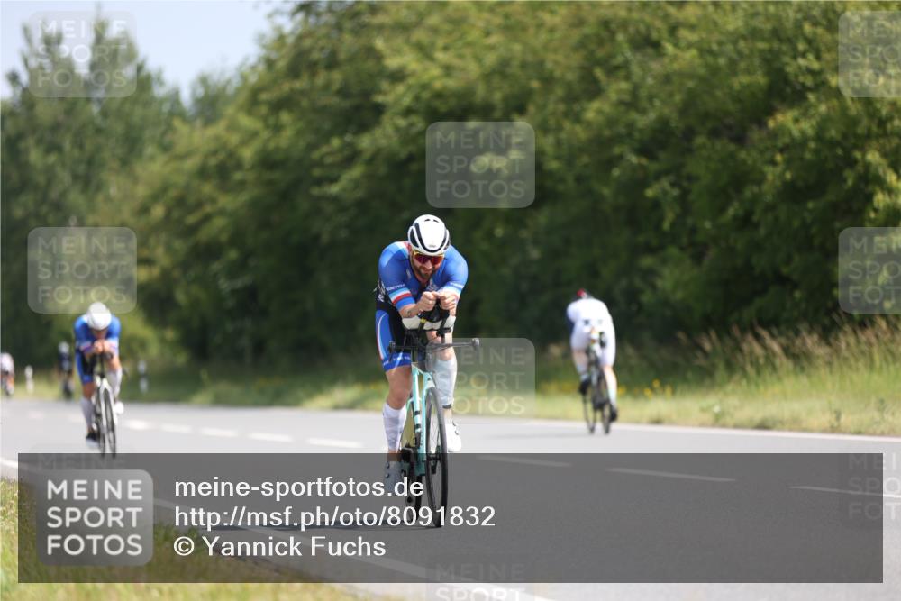 22.06.2025 - Viking Triathlon Yannick Fuchs http://msf.ph/oto/8091832 22.06.2025 11:11:49 Radfahren 3, 11, 33, 152, 347, 489, 604 meine-sportfotos.de