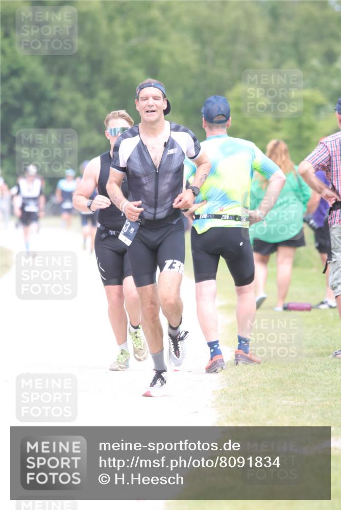 22.06.2025 - Viking Triathlon H.Heesch http://msf.ph/oto/8091834 22.06.2025 15:12:35 Laufen 153, 463, 535, 656 meine-sportfotos.de