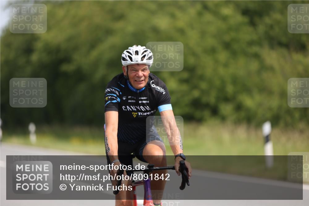 22.06.2025 - Viking Triathlon Yannick Fuchs http://msf.ph/oto/8091842 22.06.2025 11:53:56 Radfahren 4, 115, 159, 181, 222, 359, 472 meine-sportfotos.de