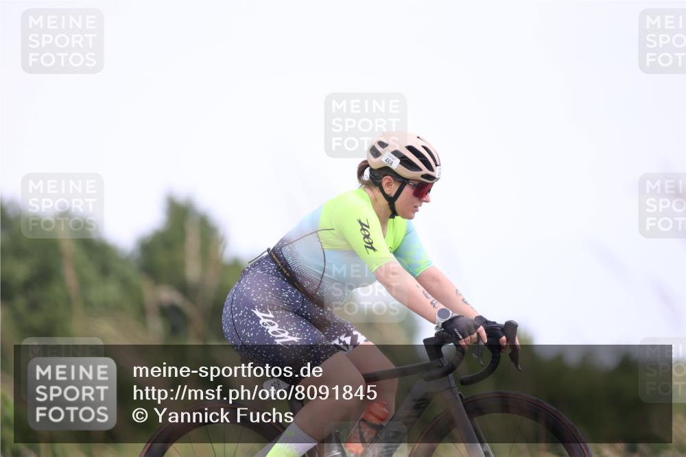 22.06.2025 - Viking Triathlon Yannick Fuchs http://msf.ph/oto/8091845 22.06.2025 13:29:54 Radfahren 74, 102, 468 meine-sportfotos.de