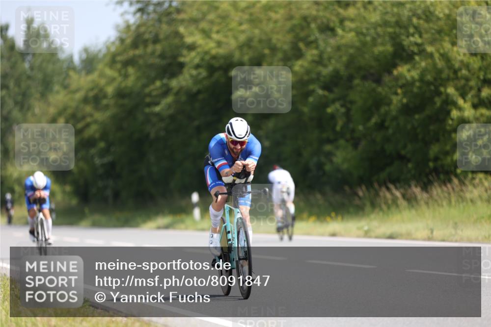 22.06.2025 - Viking Triathlon Yannick Fuchs http://msf.ph/oto/8091847 22.06.2025 11:11:49 Radfahren 3, 11, 33, 152, 347, 489, 604 meine-sportfotos.de
