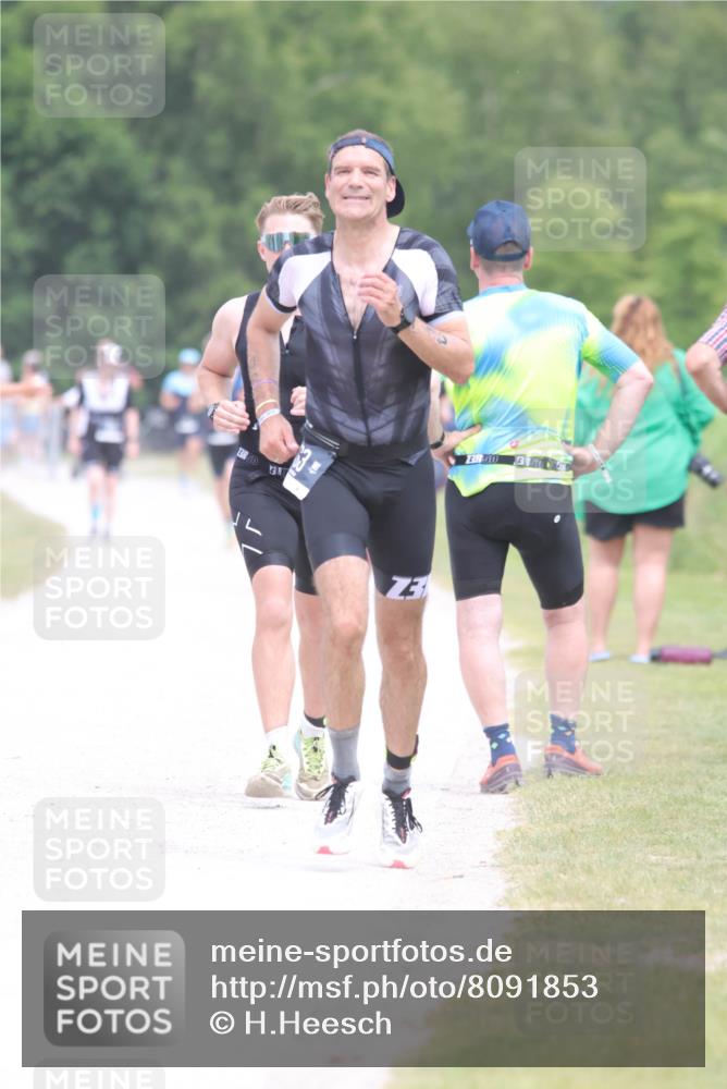 22.06.2025 - Viking Triathlon H.Heesch http://msf.ph/oto/8091853 22.06.2025 15:12:35 Laufen 153, 463, 535, 656 meine-sportfotos.de