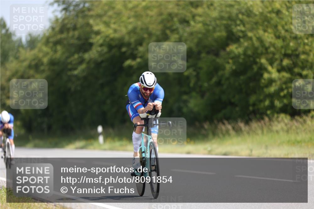 22.06.2025 - Viking Triathlon Yannick Fuchs http://msf.ph/oto/8091854 22.06.2025 11:11:49 Radfahren 3, 11, 33, 152, 347, 489, 604 meine-sportfotos.de