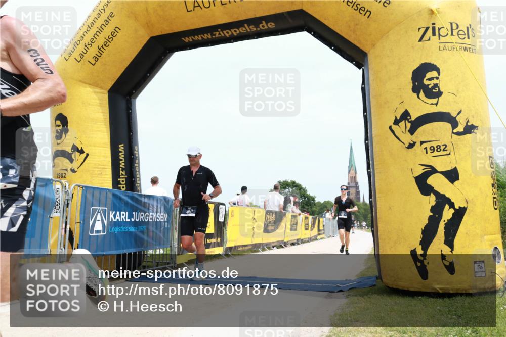 22.06.2025 - Viking Triathlon H.Heesch http://msf.ph/oto/8091875 22.06.2025 13:47:16 Laufen 127, 325, 378, 398, 452, 455 meine-sportfotos.de