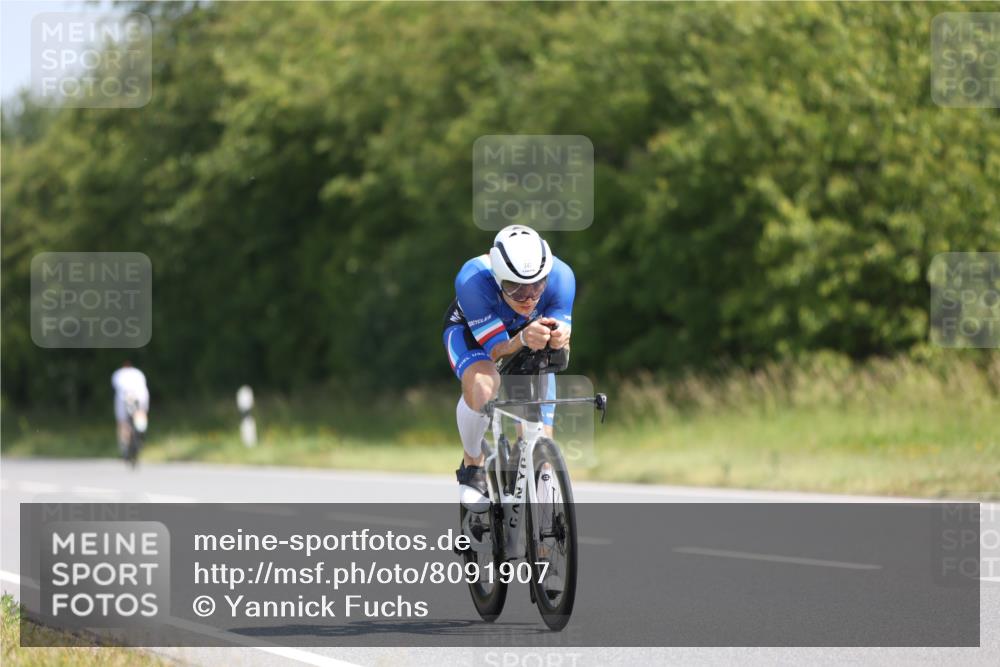 22.06.2025 - Viking Triathlon Yannick Fuchs http://msf.ph/oto/8091907 22.06.2025 11:11:51 Radfahren 3, 152, 347, 489, 604 meine-sportfotos.de