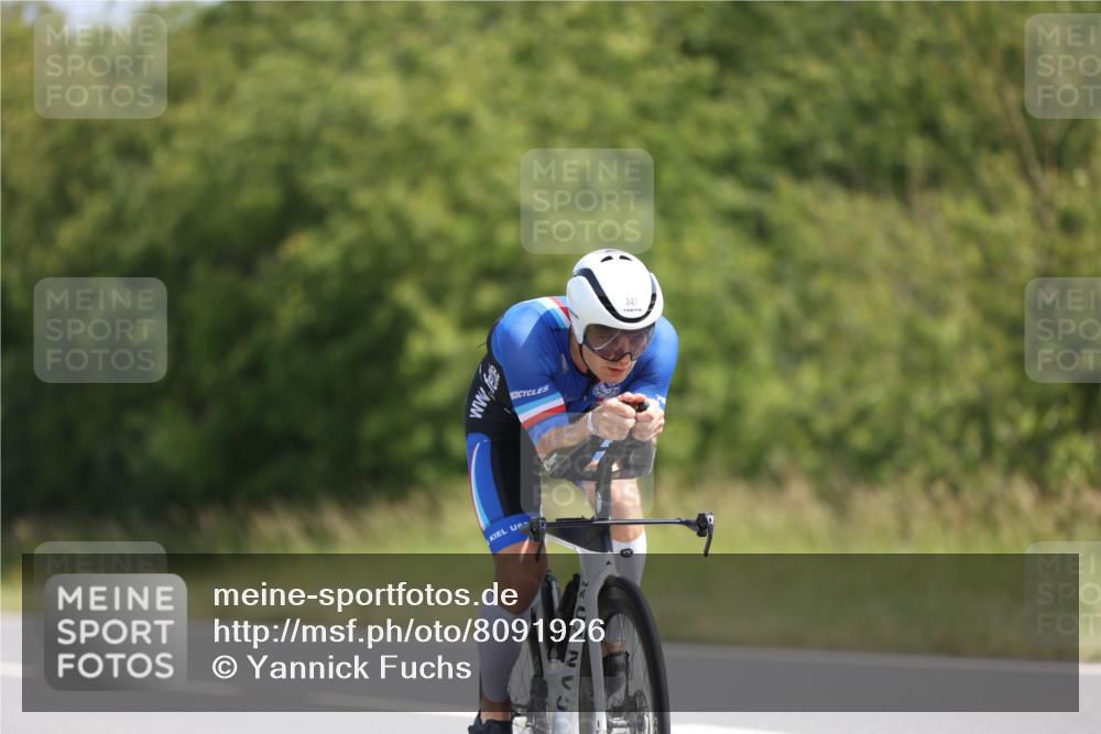 22.06.2025 - Viking Triathlon Yannick Fuchs http://msf.ph/oto/8091926 22.06.2025 11:11:52 Radfahren 3, 347, 489, 604 meine-sportfotos.de