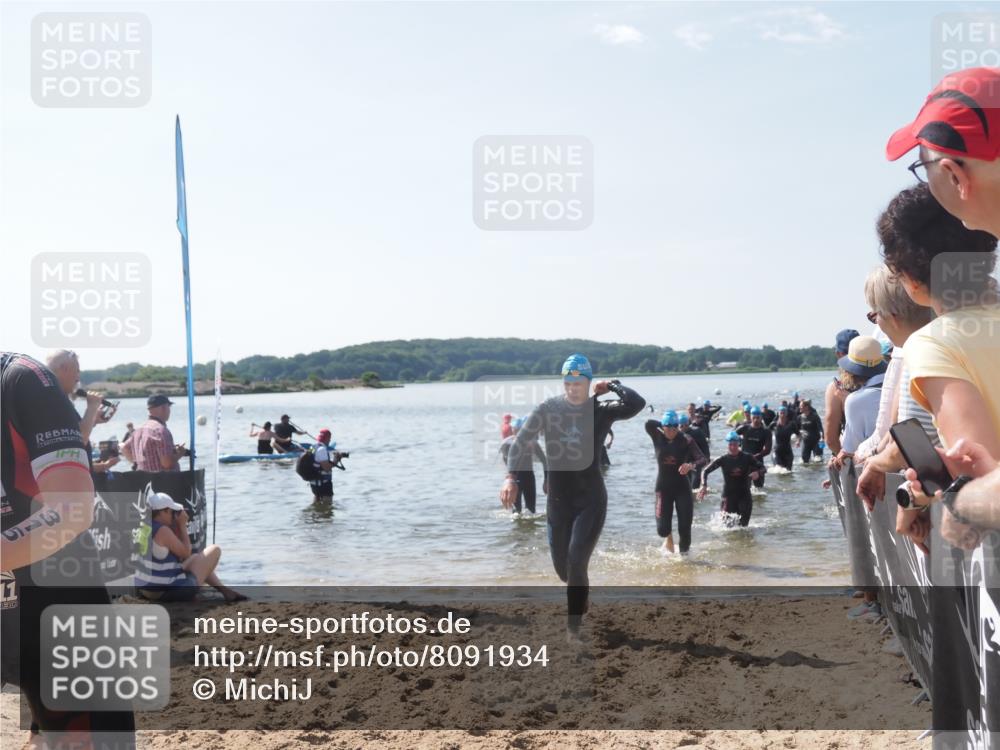 22.06.2025 - Viking Triathlon MichiJ http://msf.ph/oto/8091934 22.06.2025 10:38:58 Schwimmen 26, 40, 57, 79, 135, 148, 181, 185, 210, 211, 336, 408, 416, 451, 654 meine-sportfotos.de