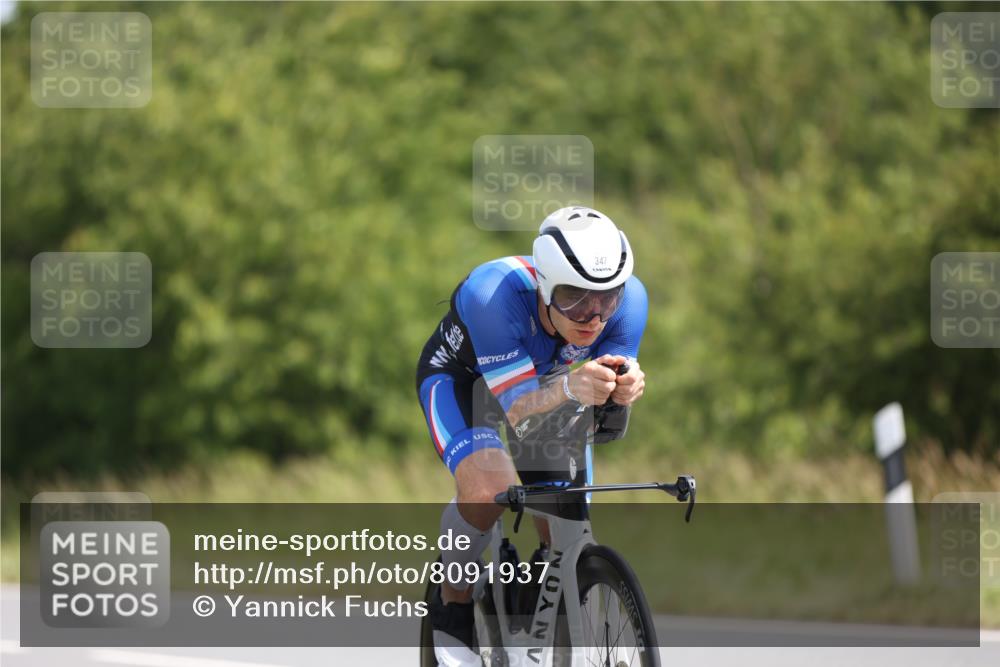 22.06.2025 - Viking Triathlon Yannick Fuchs http://msf.ph/oto/8091937 22.06.2025 11:11:52 Radfahren 3, 347, 489, 604 meine-sportfotos.de