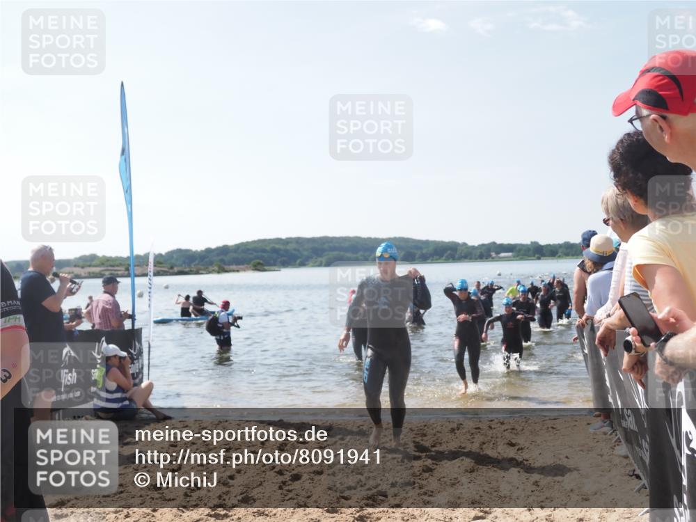 22.06.2025 - Viking Triathlon MichiJ http://msf.ph/oto/8091941 22.06.2025 10:38:58 Schwimmen 26, 40, 57, 79, 135, 148, 181, 185, 210, 211, 336, 408, 416, 451, 654 meine-sportfotos.de
