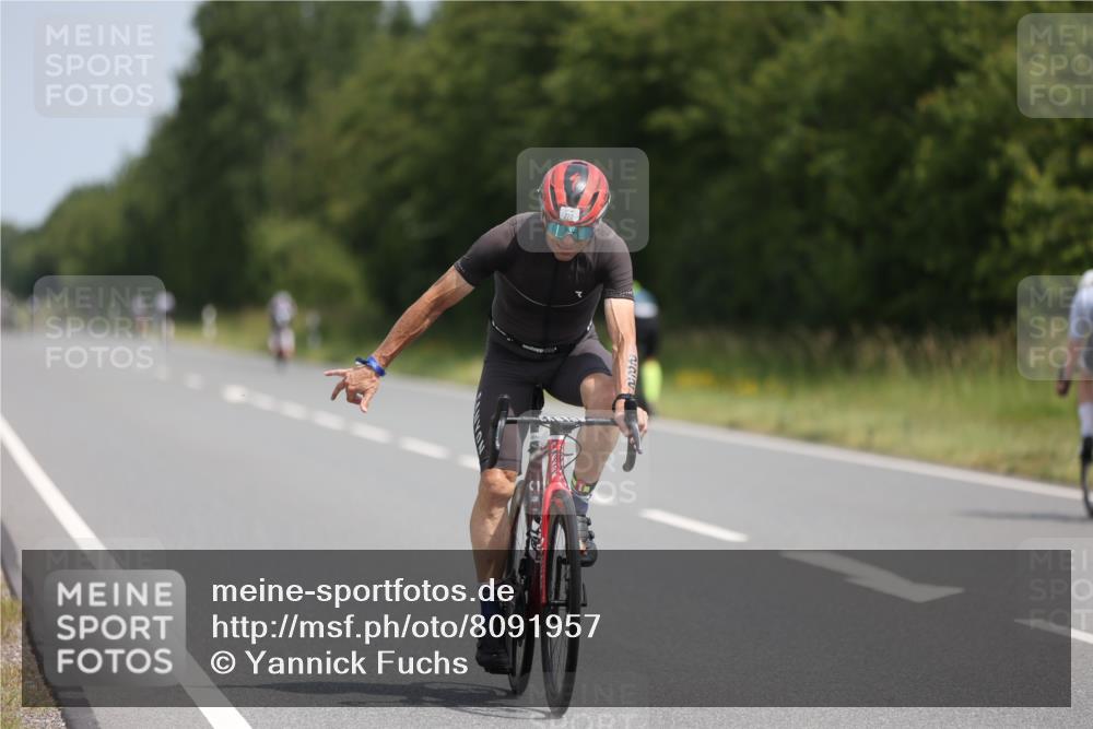22.06.2025 - Viking Triathlon Yannick Fuchs http://msf.ph/oto/8091957 22.06.2025 11:54:04 Radfahren 159, 222 meine-sportfotos.de