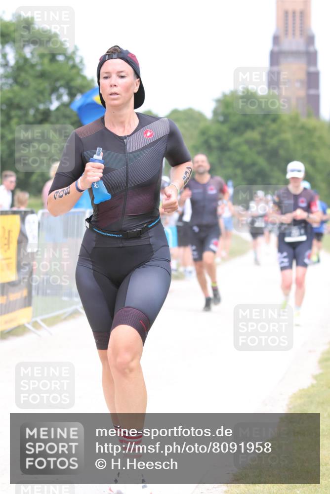 22.06.2025 - Viking Triathlon H.Heesch http://msf.ph/oto/8091958 22.06.2025 15:12:57 Laufen 98, 228, 251, 337, 395, 408, 543, 623 meine-sportfotos.de