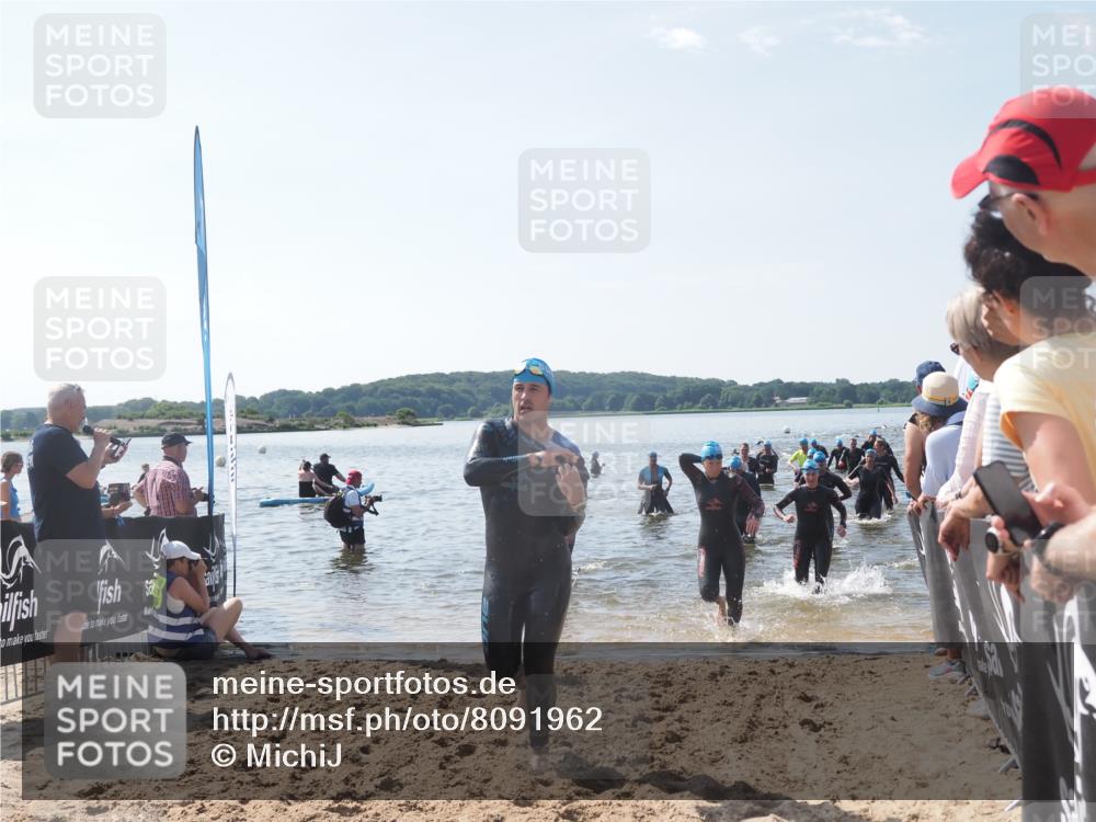 22.06.2025 - Viking Triathlon MichiJ http://msf.ph/oto/8091962 22.06.2025 10:38:58 Schwimmen 26, 40, 57, 79, 135, 148, 181, 185, 210, 211, 336, 408, 416, 451, 654 meine-sportfotos.de