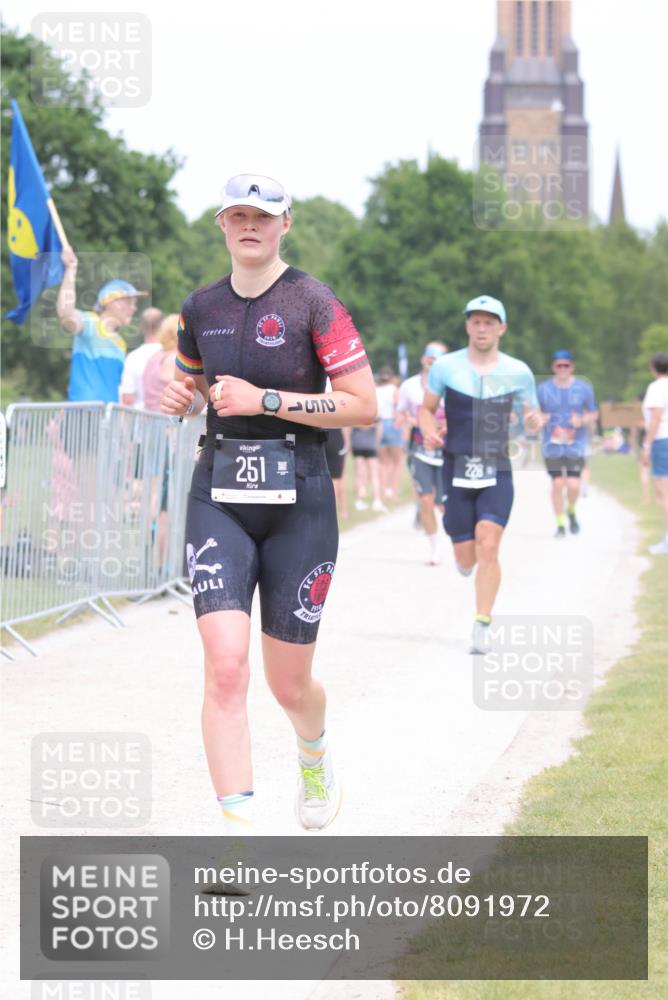 22.06.2025 - Viking Triathlon H.Heesch http://msf.ph/oto/8091972 22.06.2025 15:13:01 Laufen 228, 251, 337, 395, 408, 415 meine-sportfotos.de