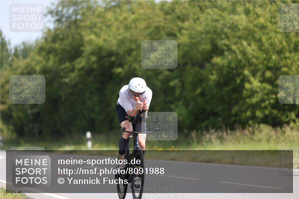 22.06.2025 - Viking Triathlon Yannick Fuchs http://msf.ph/oto/8091988 22.06.2025 11:12:54 Radfahren 99, 133, 168, 213, 381, 406 meine-sportfotos.de