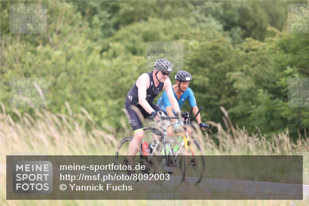 22.06.2025 - Viking Triathlon Yannick Fuchs http://msf.ph/oto/8092003 22.06.2025 13:31:24 Radfahren 23, 144, 466 meine-sportfotos.de