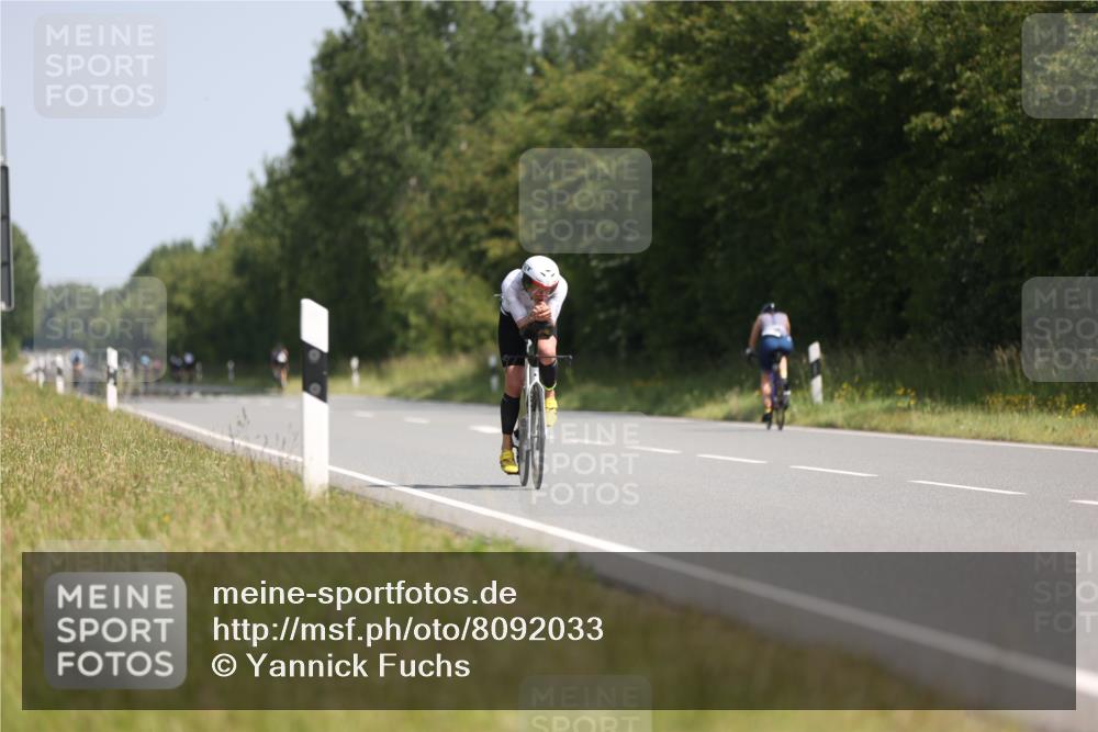 22.06.2025 - Viking Triathlon Yannick Fuchs http://msf.ph/oto/8092033 22.06.2025 11:12:58 Radfahren 99, 168, 213, 381, 406 meine-sportfotos.de