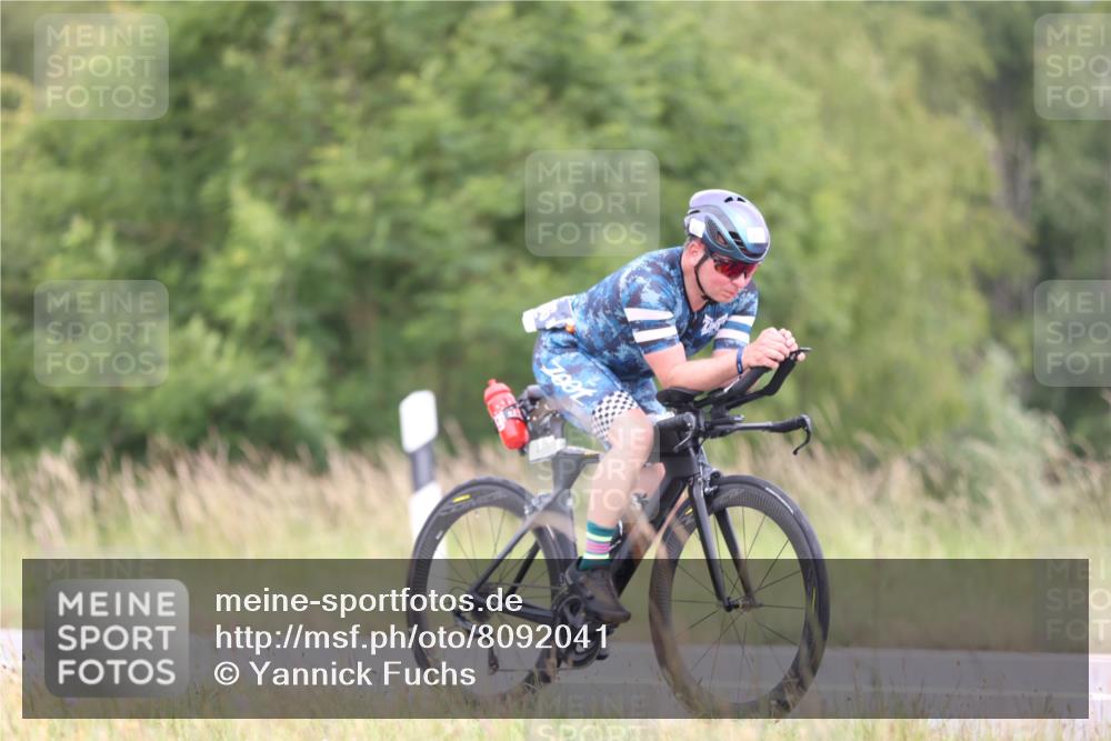 22.06.2025 - Viking Triathlon Yannick Fuchs http://msf.ph/oto/8092041 22.06.2025 13:31:27 Radfahren 23, 142, 144, 466 meine-sportfotos.de