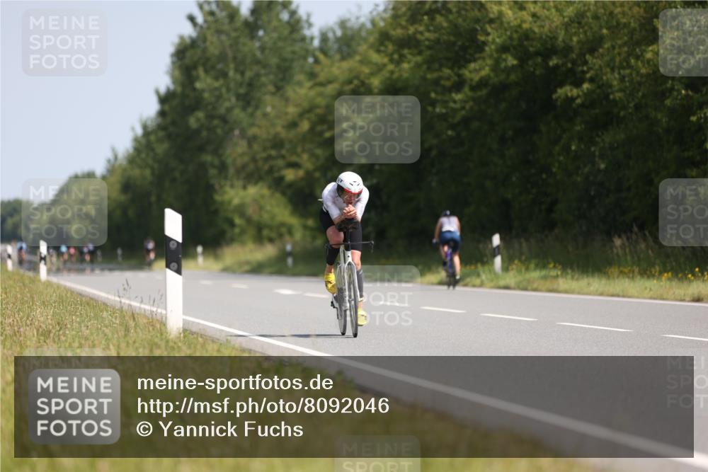 22.06.2025 - Viking Triathlon Yannick Fuchs http://msf.ph/oto/8092046 22.06.2025 11:12:59 Radfahren 99, 168, 213, 381, 406 meine-sportfotos.de