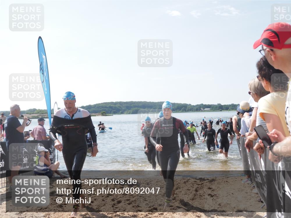 22.06.2025 - Viking Triathlon MichiJ http://msf.ph/oto/8092047 22.06.2025 10:39:05 Schwimmen 26, 40, 57, 79, 148, 181, 185, 210, 276, 295, 351, 408, 416, 451, 654 meine-sportfotos.de
