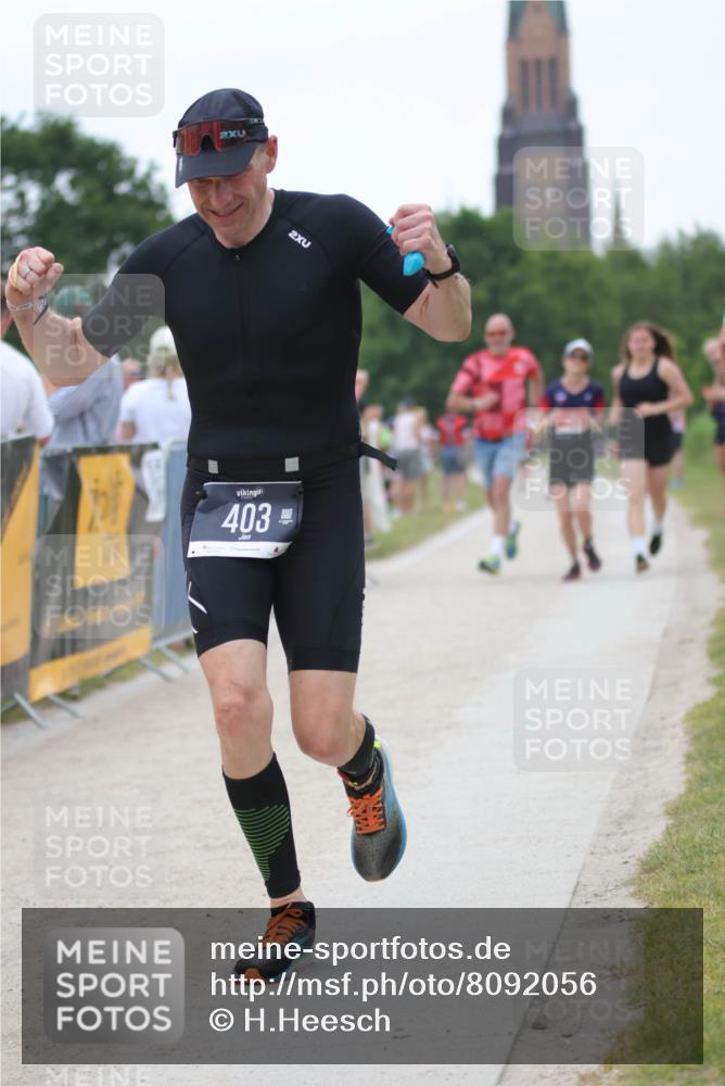 22.06.2025 - Viking Triathlon H.Heesch http://msf.ph/oto/8092056 22.06.2025 16:02:46 Laufen 403, 650 meine-sportfotos.de