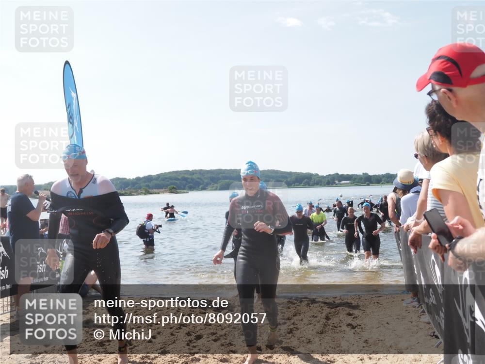 22.06.2025 - Viking Triathlon MichiJ http://msf.ph/oto/8092057 22.06.2025 10:39:05 Schwimmen 26, 40, 57, 79, 148, 181, 185, 210, 276, 295, 351, 408, 416, 451, 654 meine-sportfotos.de