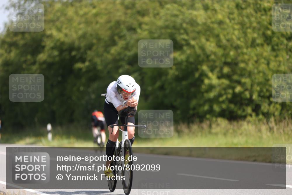 22.06.2025 - Viking Triathlon Yannick Fuchs http://msf.ph/oto/8092099 22.06.2025 11:13:00 Radfahren 99, 168, 213, 381, 406 meine-sportfotos.de