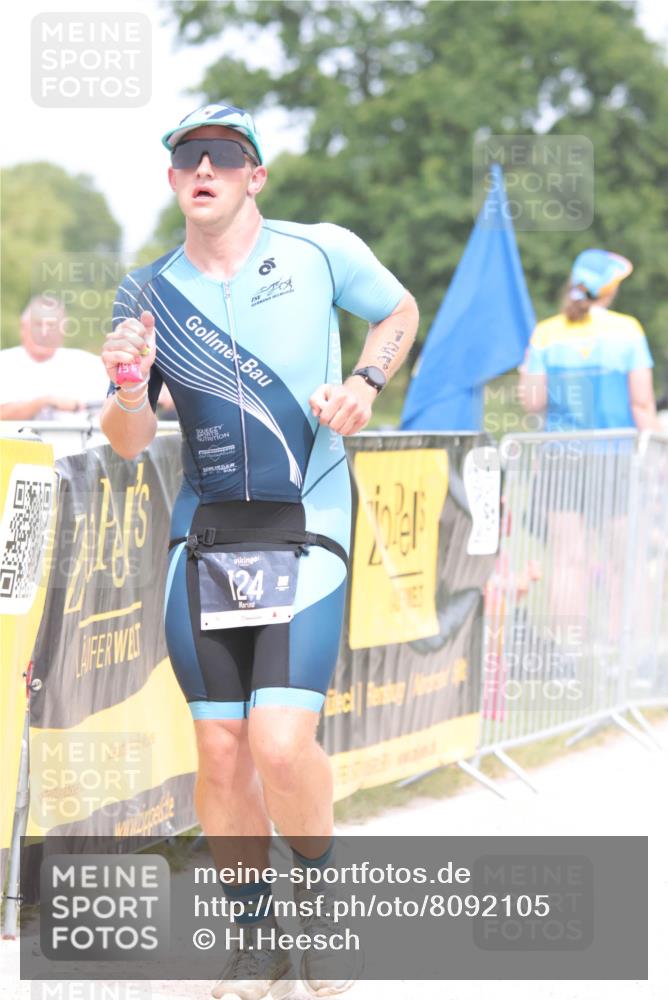 22.06.2025 - Viking Triathlon H.Heesch http://msf.ph/oto/8092105 22.06.2025 15:13:57 Laufen 124 meine-sportfotos.de