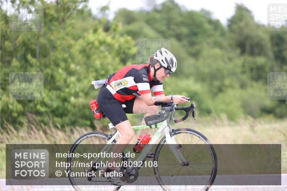 22.06.2025 - Viking Triathlon Yannick Fuchs http://msf.ph/oto/8092108 22.06.2025 13:31:34 Radfahren 142, 466 meine-sportfotos.de
