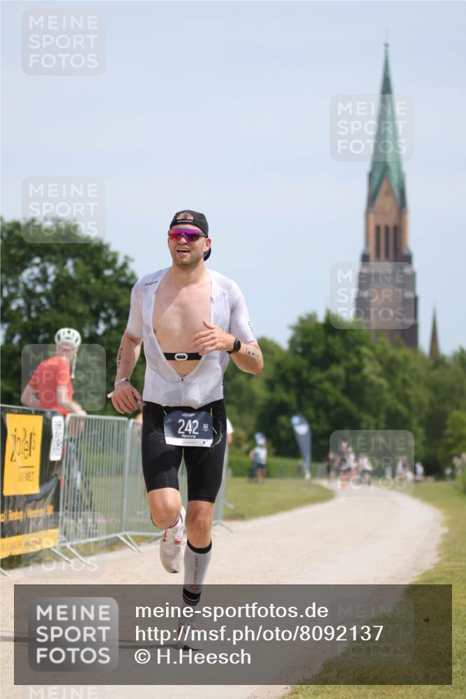 22.06.2025 - Viking Triathlon H.Heesch http://msf.ph/oto/8092137 22.06.2025 13:01:32 Laufen 242 meine-sportfotos.de