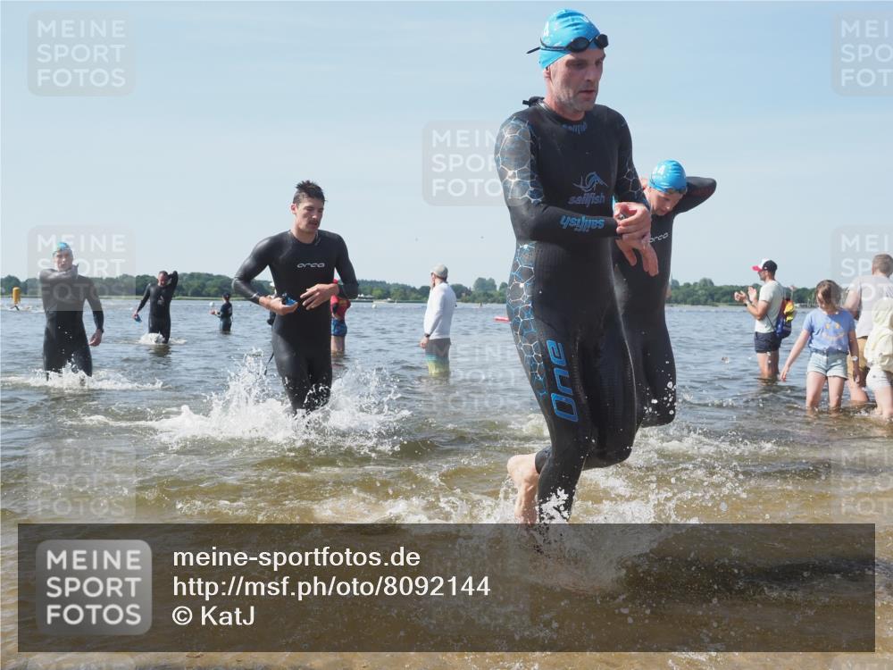 22.06.2025 - Viking Triathlon KatJ http://msf.ph/oto/8092144 22.06.2025 10:28:06 Schwimmen 14, 90, 178, 196, 289, 367, 401, 616 meine-sportfotos.de