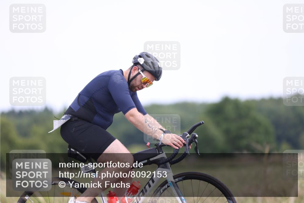 22.06.2025 - Viking Triathlon Yannick Fuchs http://msf.ph/oto/8092153 22.06.2025 13:31:53 Radfahren 402 meine-sportfotos.de