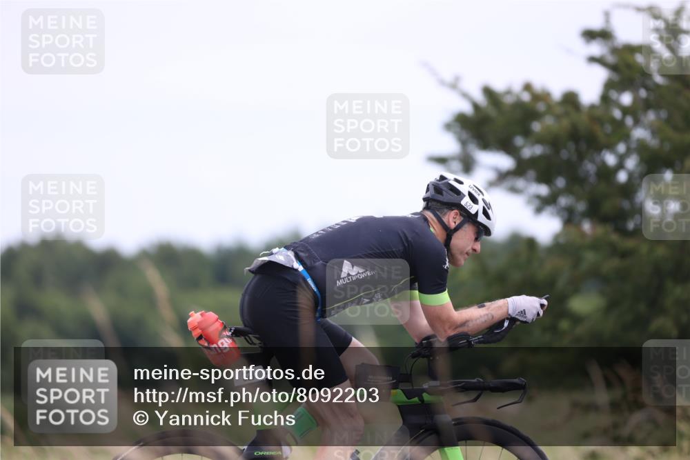 22.06.2025 - Viking Triathlon Yannick Fuchs http://msf.ph/oto/8092203 22.06.2025 13:32:26 Radfahren 241, 523 meine-sportfotos.de