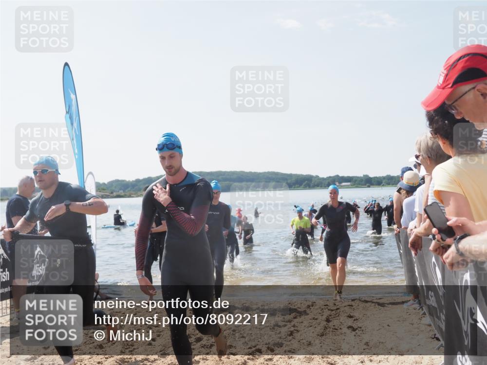 22.06.2025 - Viking Triathlon MichiJ http://msf.ph/oto/8092217 22.06.2025 10:39:08 Schwimmen 40, 57, 79, 148, 181, 182, 185, 276, 295, 351, 386, 408, 416, 451, 536, 654 meine-sportfotos.de